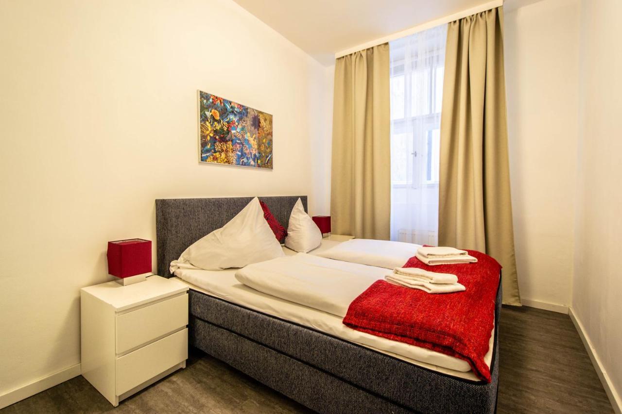 Labyrinth Apartments By Ruterra Praag Buitenkant foto