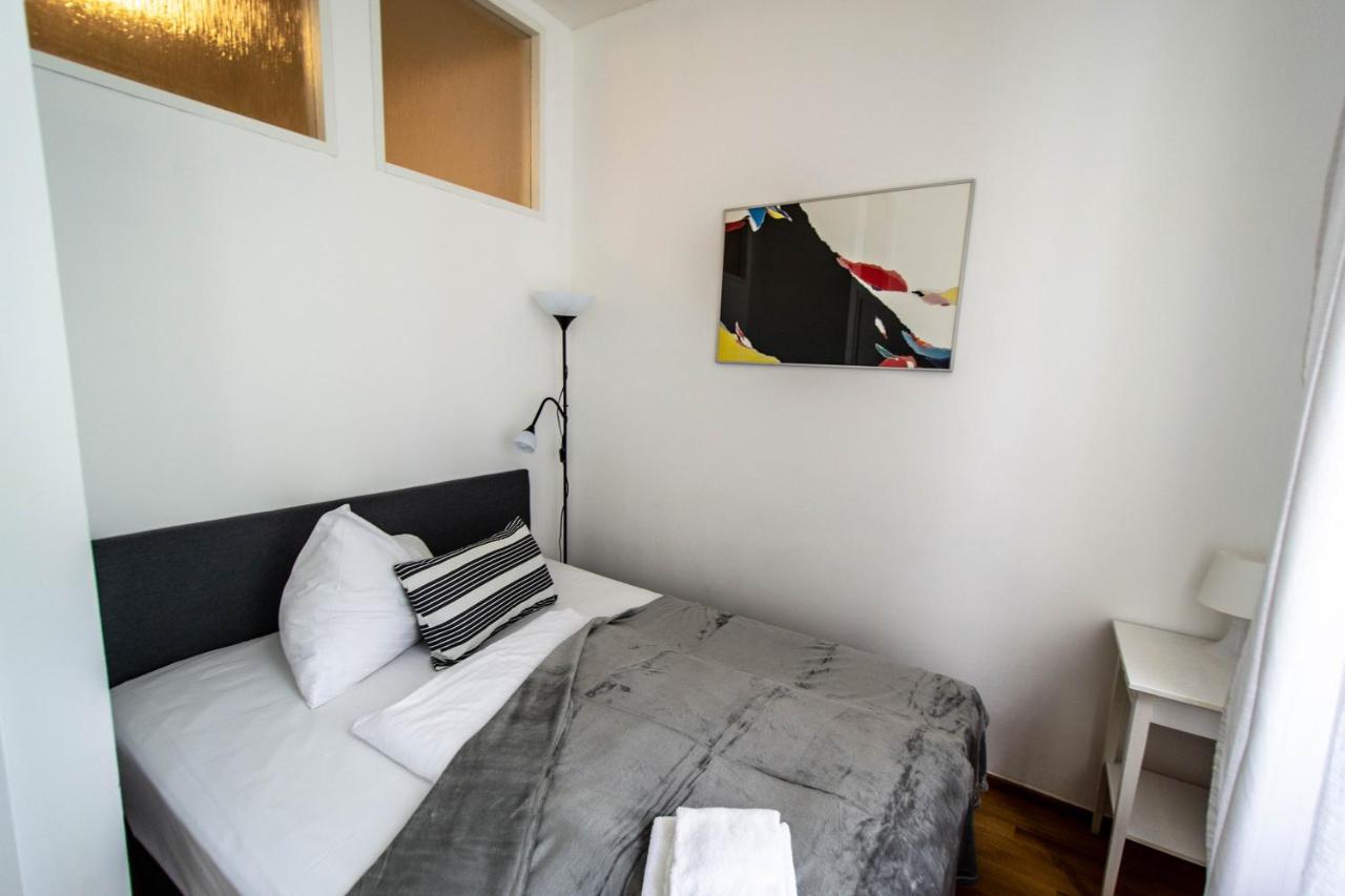 Labyrinth Apartments By Ruterra Praag Buitenkant foto